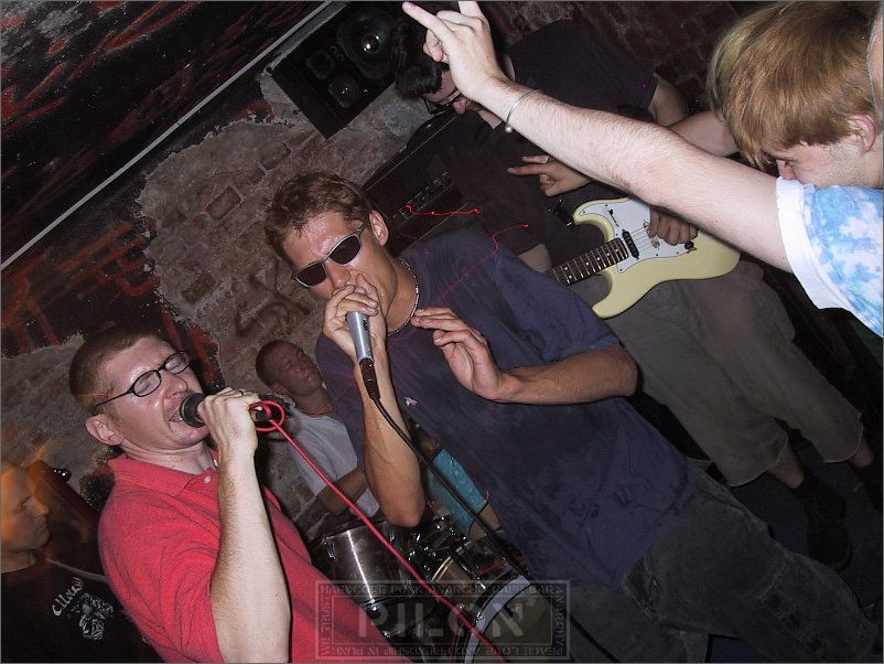 20010804_dziurawe_futerko_02